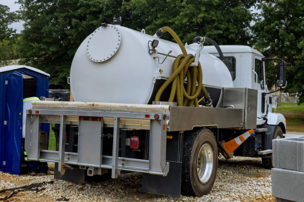 Best Best portable toilet rental  in Olmsted Falls, OH